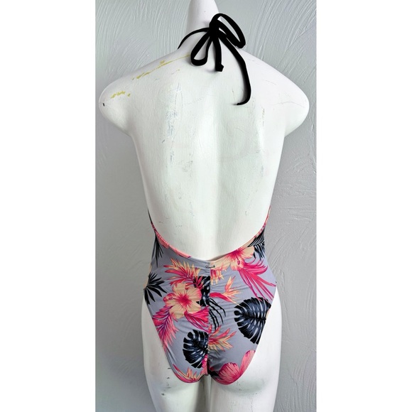 Moving Sale! GUC VS Pink Tropical Halter One Piece w/ Ruched Cheeky Bottom Small - Picture 3 of 8
